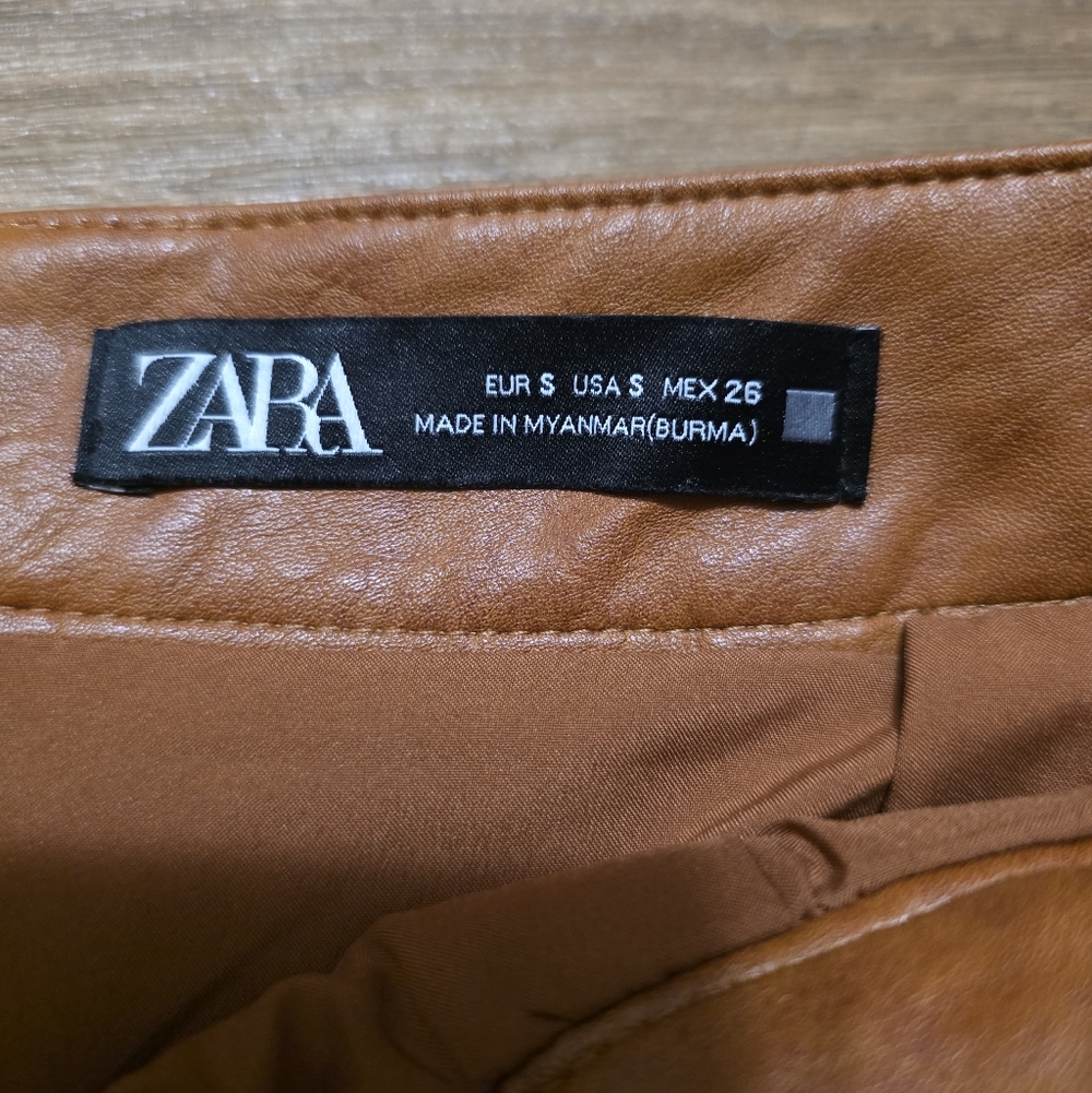 Zara Brown Leather Skirt Size S with Button Detail - Picture 6 of 10